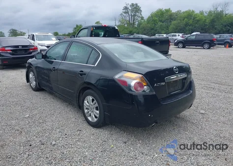 2011 Nissan Altima 2.5 S z USA, uszkodzony, nr VIN 1N4AL2AP4BN437742